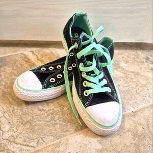 Women's converse